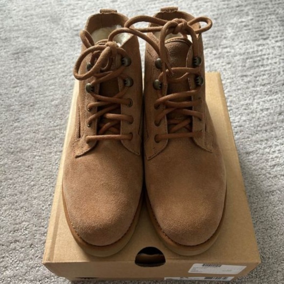 UGG Bethany Boots - Picture 1 of 6